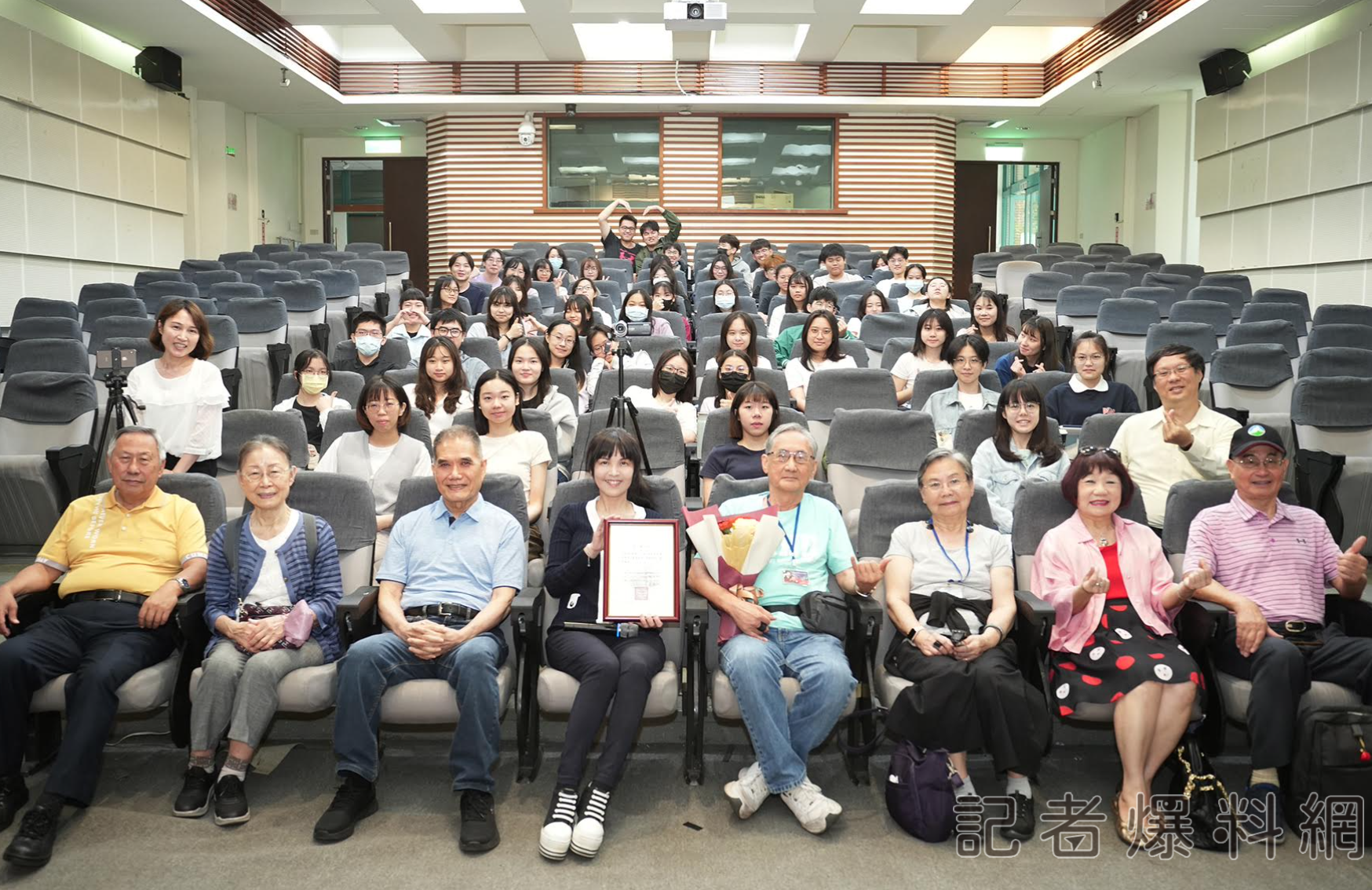 興大校友聶威杰創設獎學金 助清寒學子向學