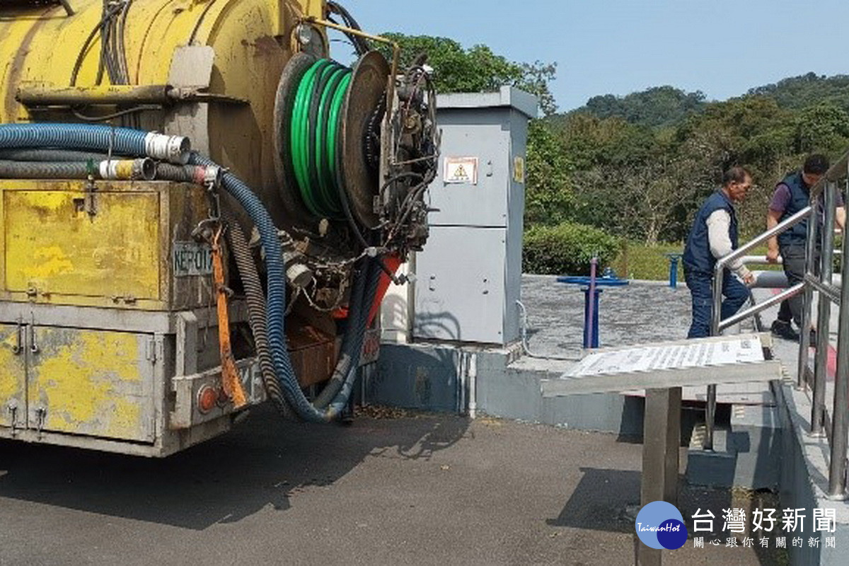 水資源回收中心備有快速接頭及水龍頭,可供水車大量取水。