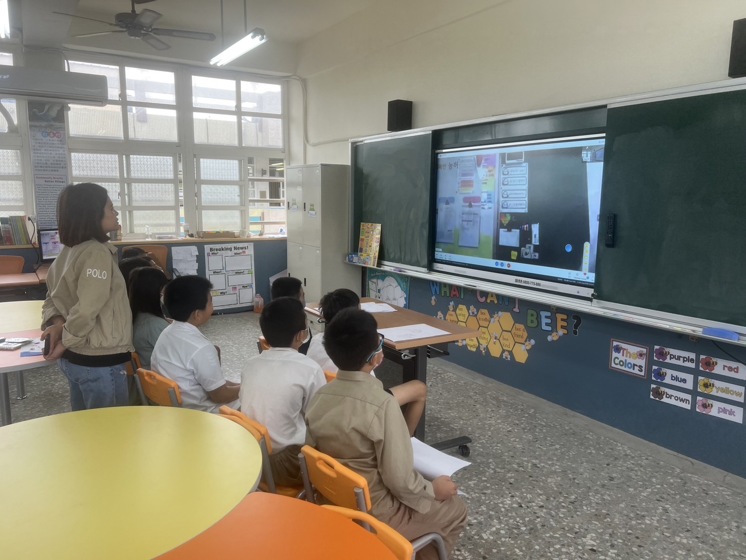 ▲彰化縣大園國小與韓國仁川凌虛台小學的學生透過線上平台互相交流，了解彼此的國家和文化。（記者張溎壕攝）