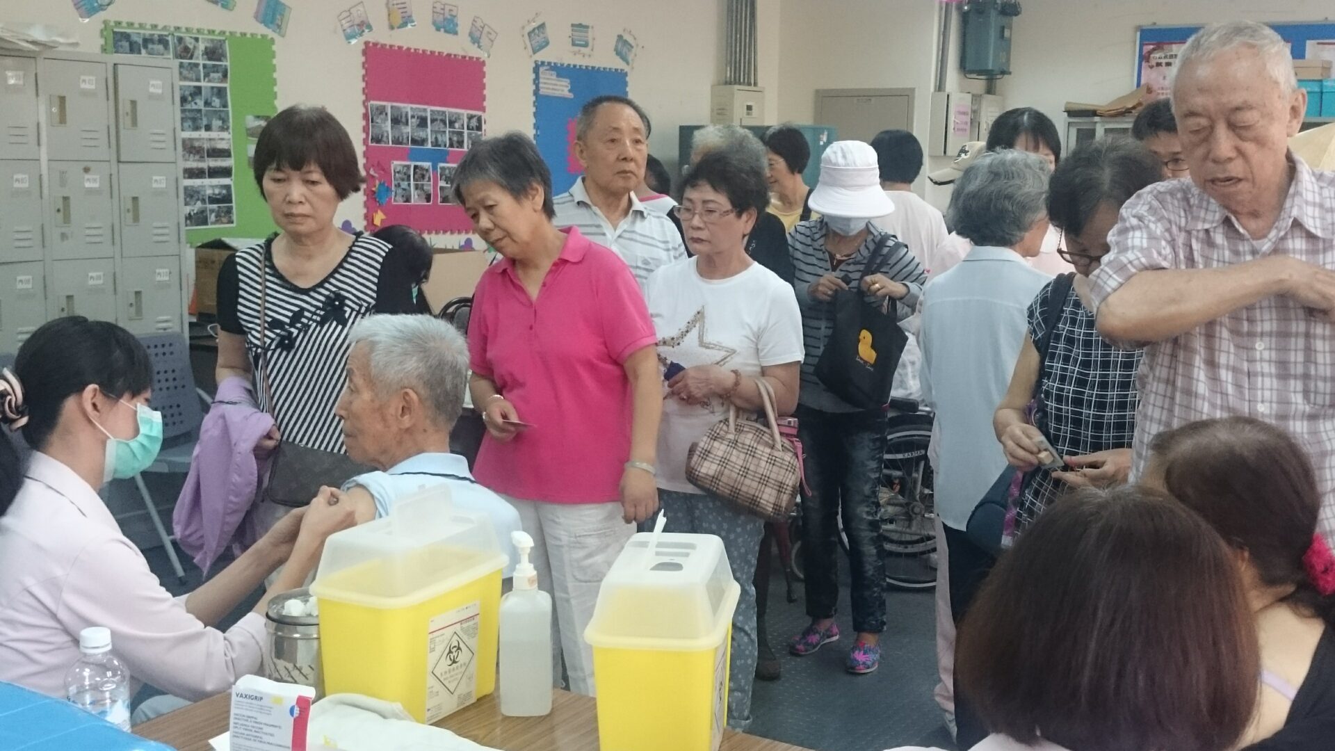 嘉義市開設新冠XBB疫苗接種站　設籍市民享贈健康蔬果