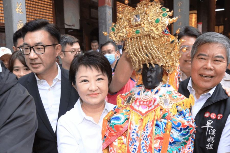 樂成宮「旱溪媽祖」出巡 盧秀燕3祈願盼風調雨順、國泰民安 206 照片來源:台中市政府