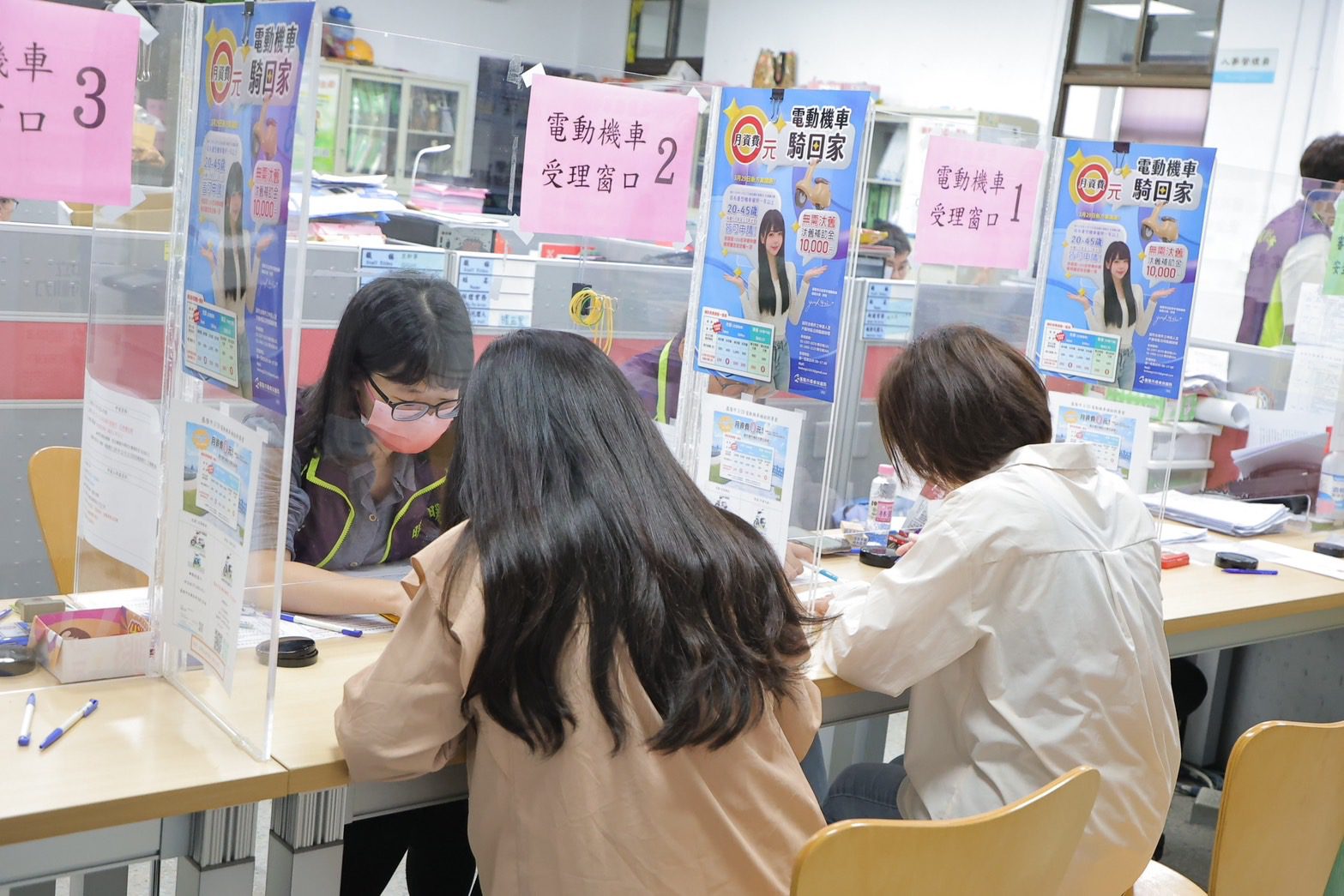 電動機車熱潮席捲基隆　開放申請6天衝破4200件