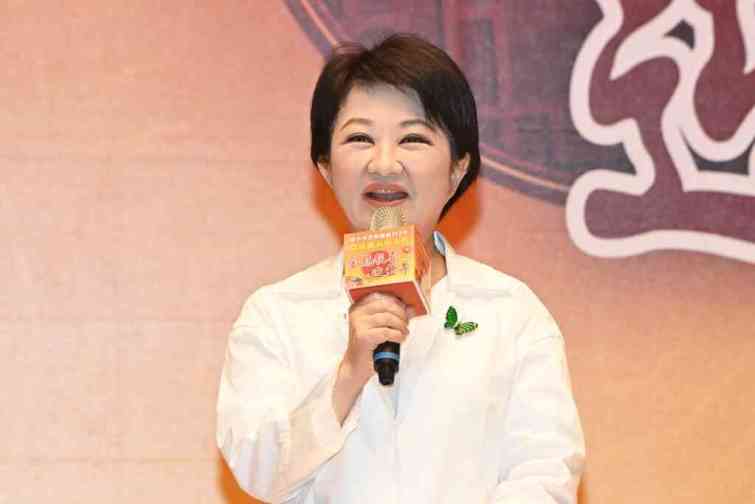 ▲台中市長盧秀燕說，在台中市有農業局協助農民，在「中央」有江啟臣副院長協助爭取預算，是大家強力的後盾。（記者張玉泰攝）