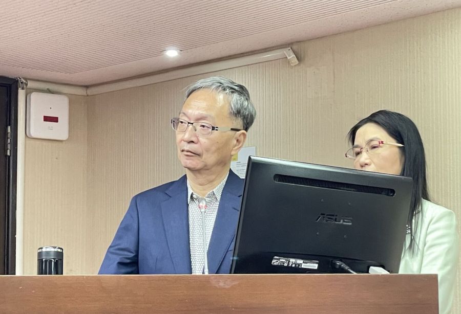 糗!藍委爆衛福部官網性騷資訊「一片空白」 薛瑞元尷尬解釋一原因 215 糗!藍委爆衛福部官網性騷資訊「一片空白」 薛瑞元尷尬解釋一原因 214