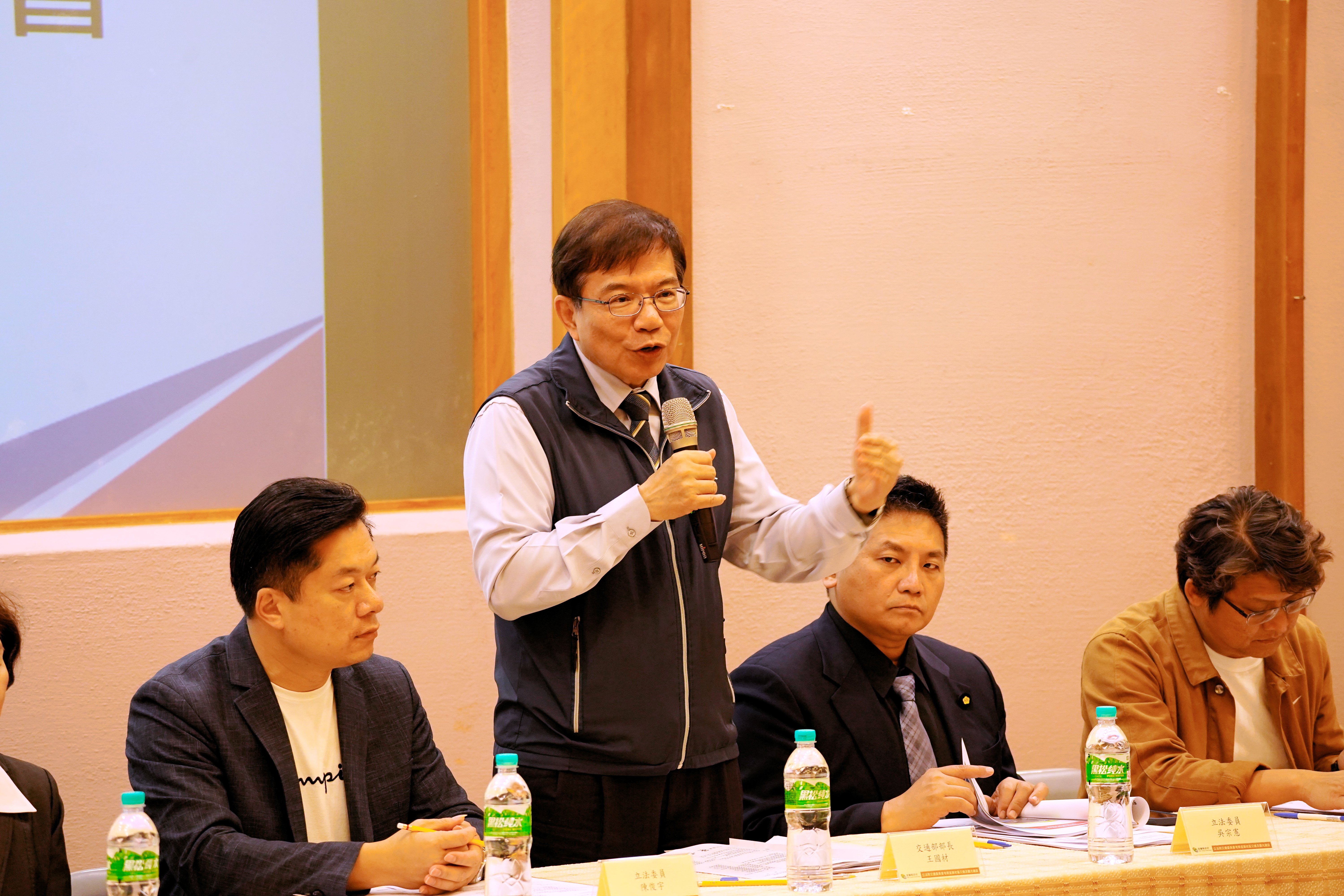 外傳交通部長將由行政院秘書長李孟諺轉任,王國材上午表示,相關業務已在做整理。林泊志攝