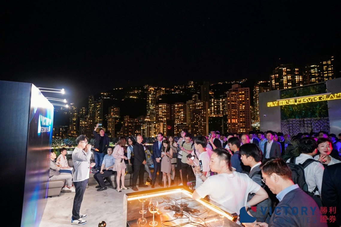 勝利證券開創先河斥資過千萬自研全港首個股幣交易APP—VictoryX 勝利通