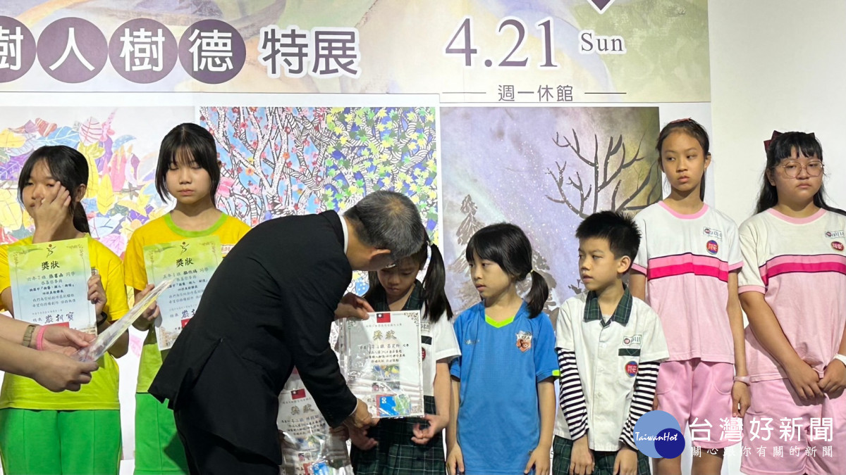 「樹藝、樹人、樹德」繪出四季好豐彩 桃園藝文特區四校聯合美展