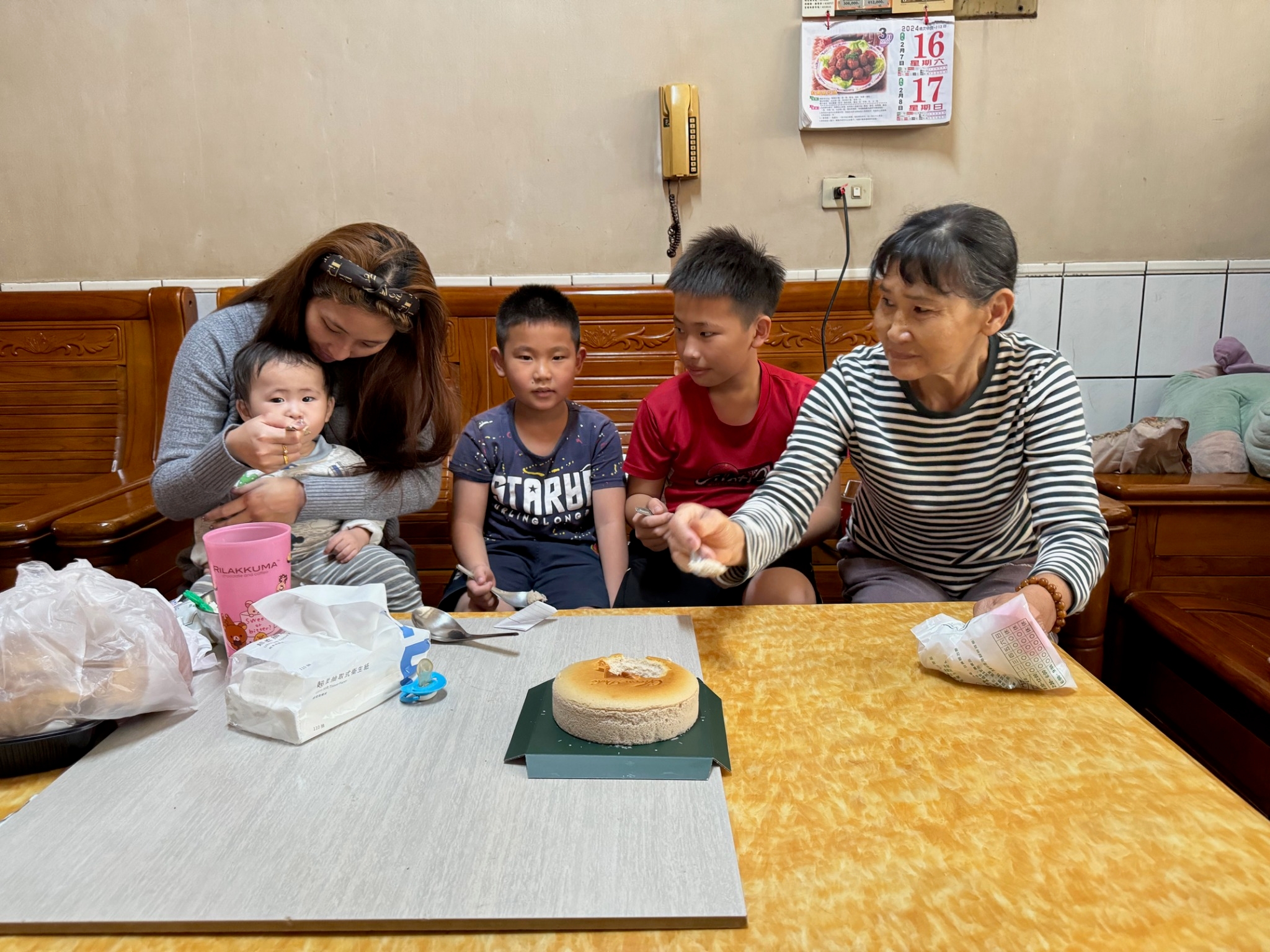 母親節一起吃蛋糕 為偏鄉孩童圓夢(圖/創新聞記者陳光蘊翻攝)
