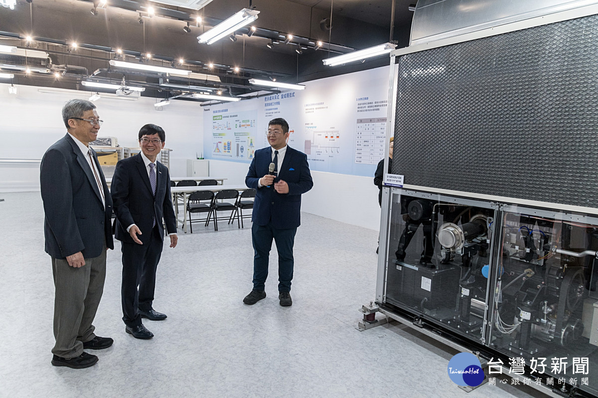 松下公司黃董事長介紹GHP瓦斯熱泵空調,採用瓦斯驅動空調壓縮機