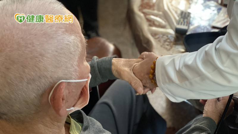 桃園偏鄉沿海交通不便 北醫新國民醫院「偏鄉送藥」促進當地醫療公平性
