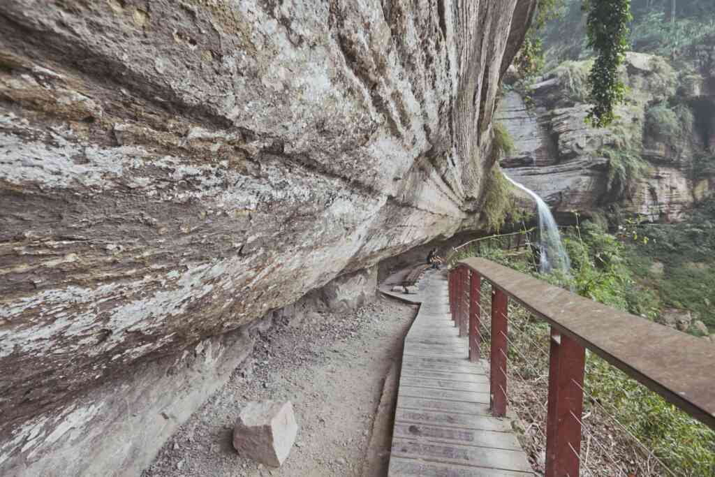 ▲瑞峰的「竹坑溪步道」有嘉義小太魯閣之美稱。(嘉義縣政府提供)