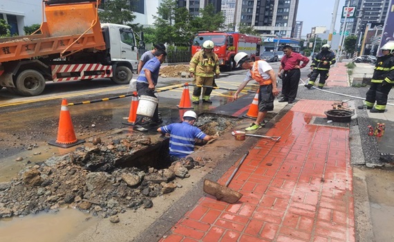 竹縣污水下水道承包商未依程序挖斷瓦斯管　縣府勒令停工開罰並索賠