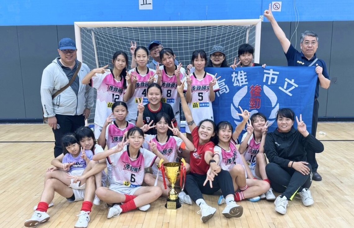 逆勢奪冠完成二連霸 後勁女足榮獲112學年度中等學校五人制足球聯賽全國冠軍