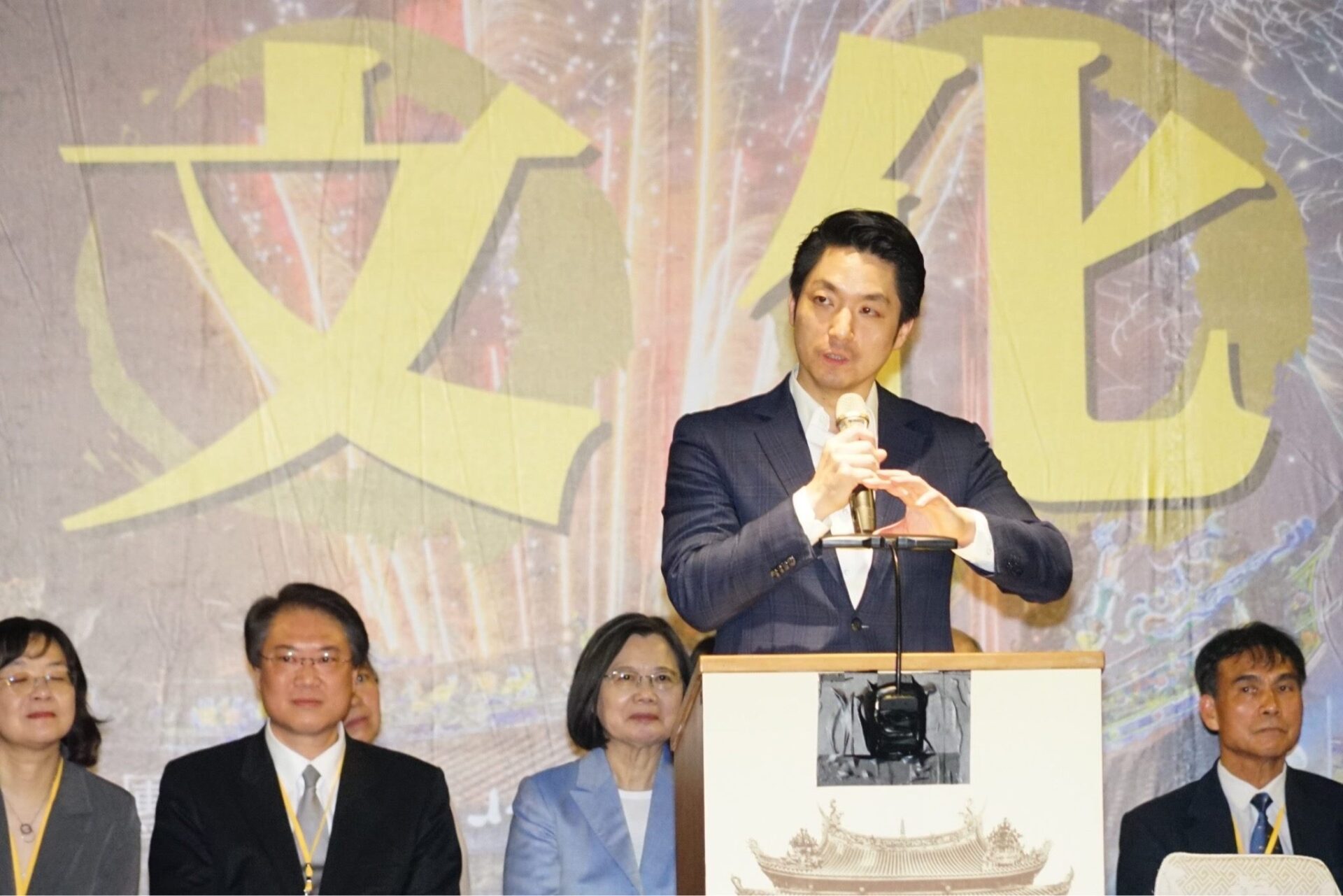蔣萬安讚賞保安宮捐千萬花蓮震災 無私奉獻展現大愛