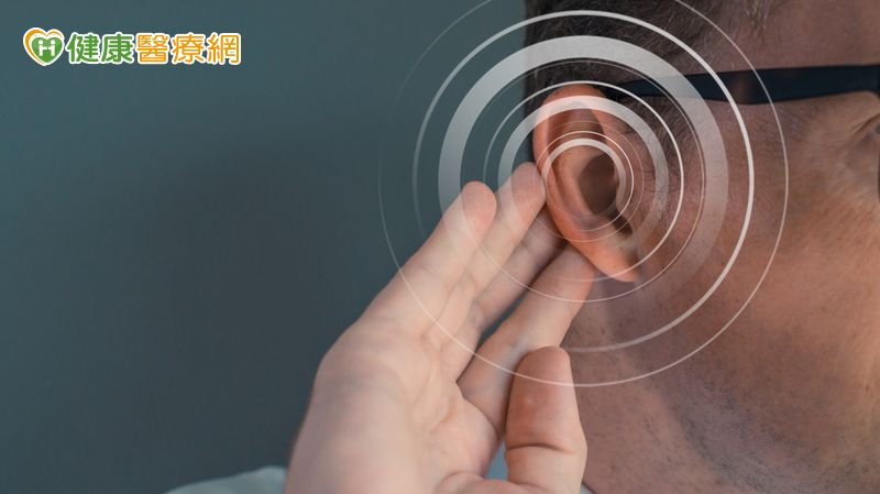耳朵「嗡嗡嗡」恐非退化那麼簡單! 67歲翁罹「聽神經瘤」險危及生命
