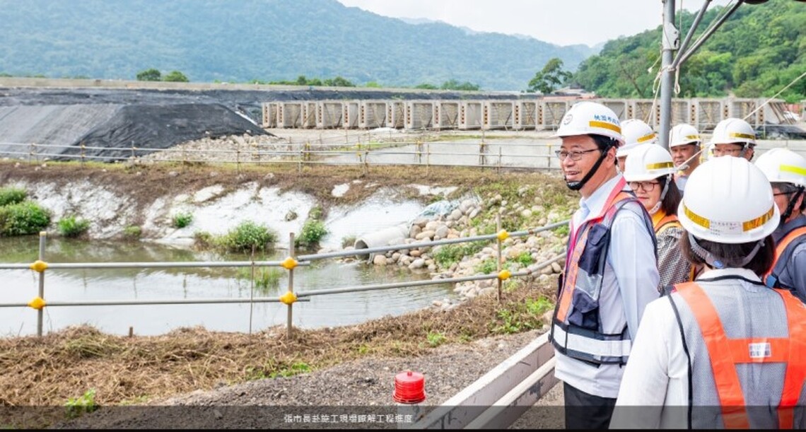 視察大嵙崁清淤輸送系統工程 張善政:改善交通提升清淤效率