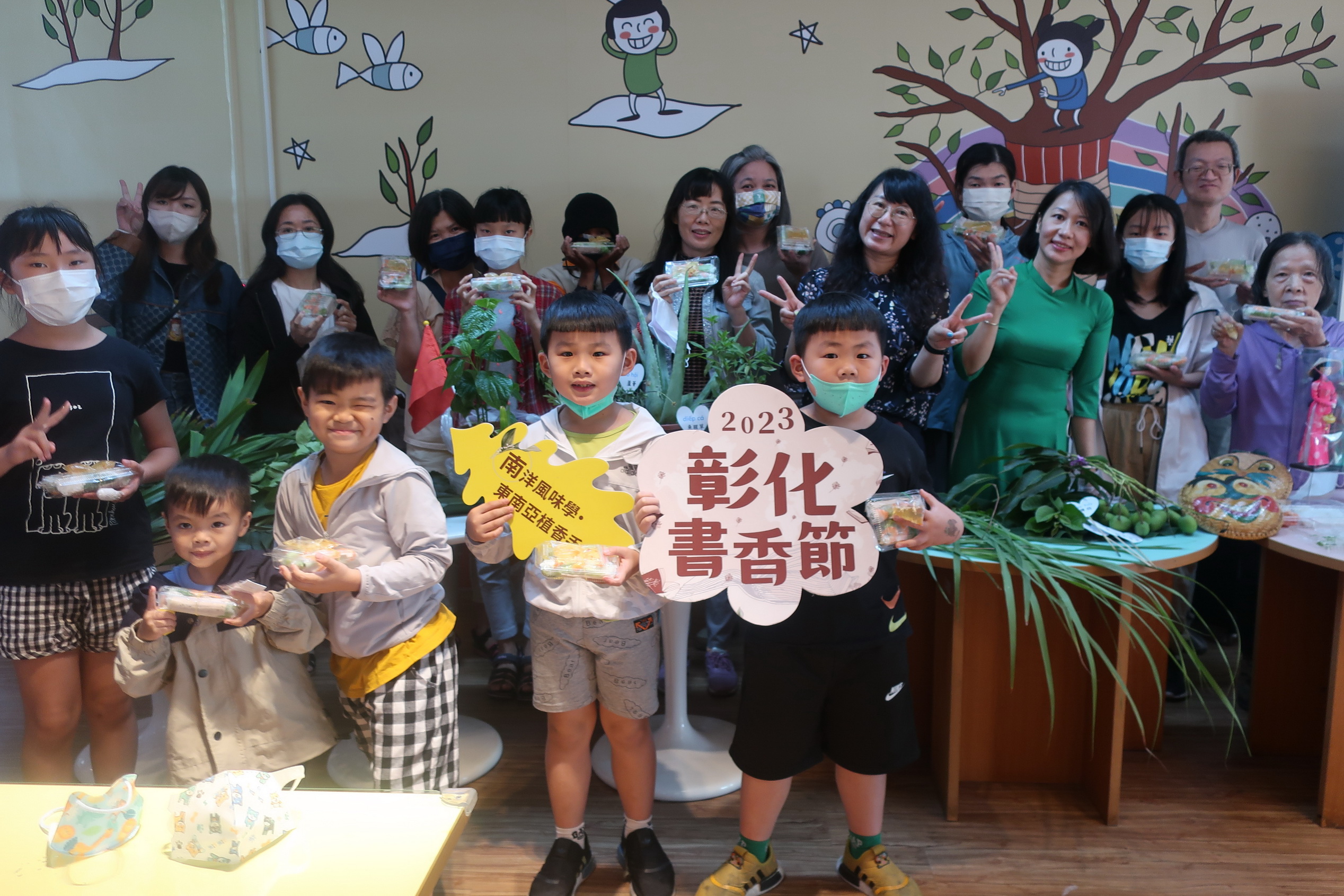 ▲彰化縣立圖書館在推動閱讀方面的不懈努力，榮獲113年度「全國閱讀磐石獎」中的「閱讀推手團體組」殊榮。（記者張溎壕攝）