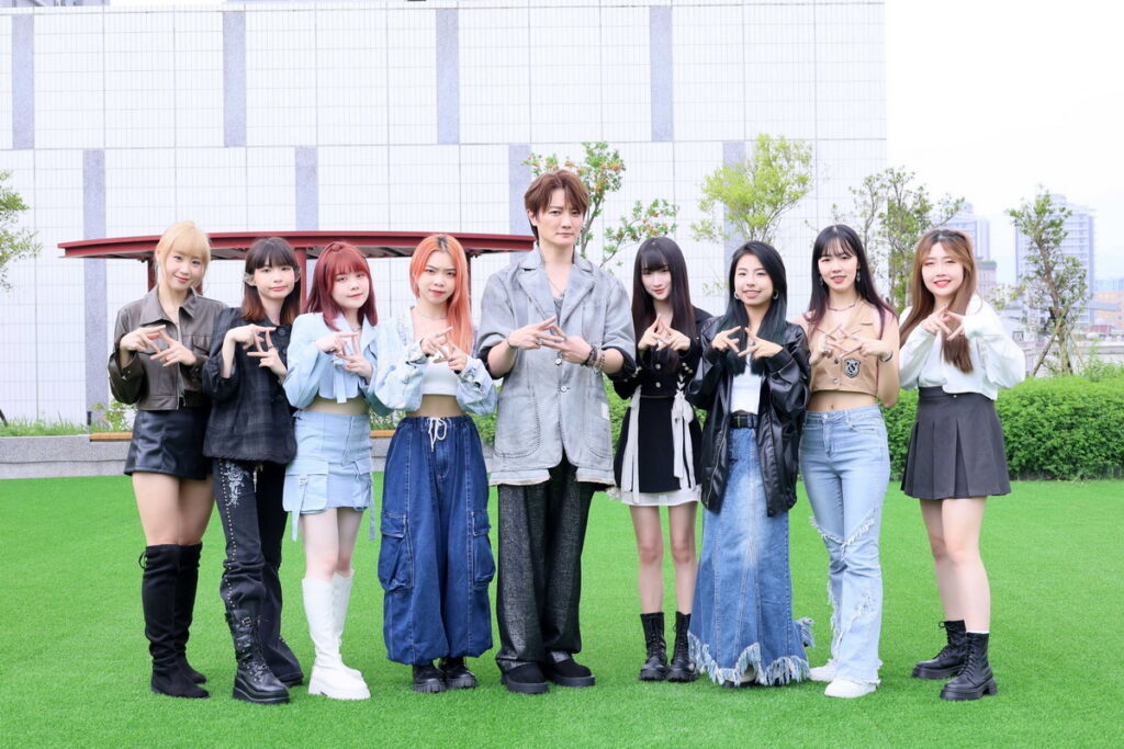 由左至右-團名TOH（The Only Hope）炫娜Xana、艾芙霓Evony、芽比Rena、若菈Aurora、阿沁、煦然Tinny（隊長）、安紫杏Mei、南析允Nancy、藝娜Ina