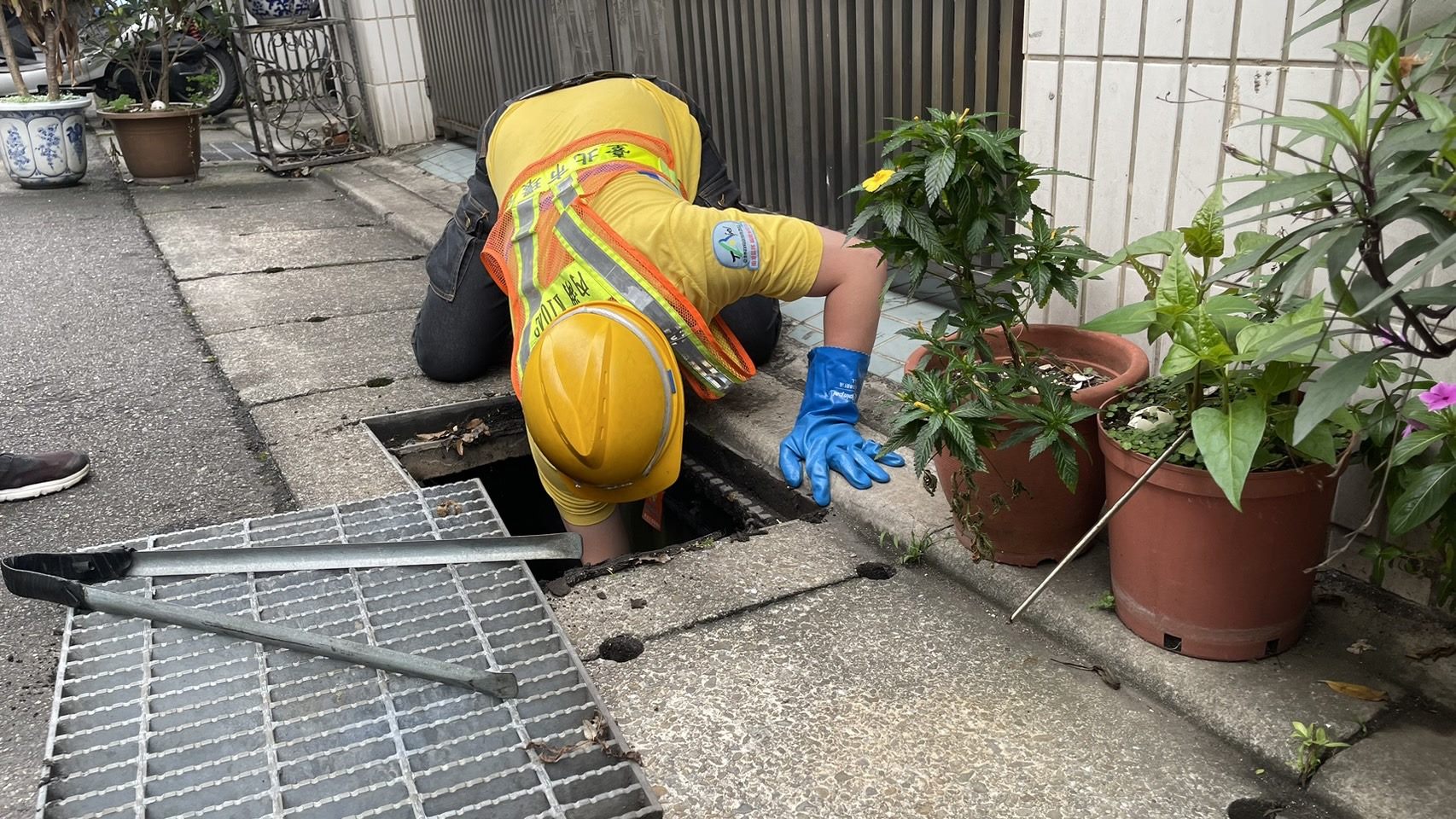 10年前民眾最常掉落水溝的是鑰匙　現被這物品所取代