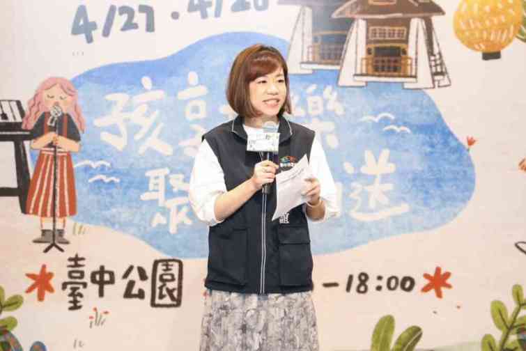 ▲ 中市新聞局長欒治誼致詞 。（記者廖妙茜翻攝）