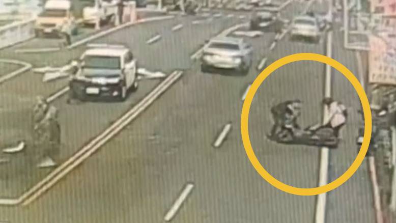台南無照男「保力達加米酒」騎車自摔! 警經過逮正著...酒測超標送辦