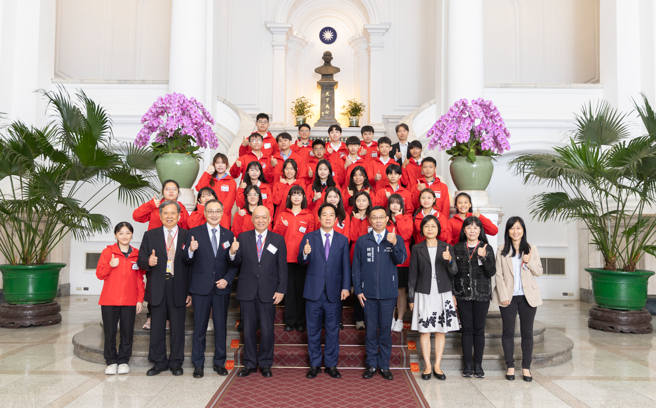 賴清德接見台新青少年傑出志工 誇獎為社會創造溫暖!