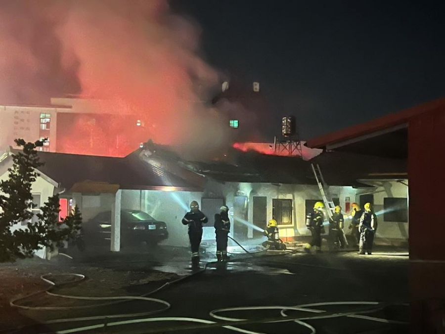 屏東內埔鄉文山路段 住宅火警2人受傷