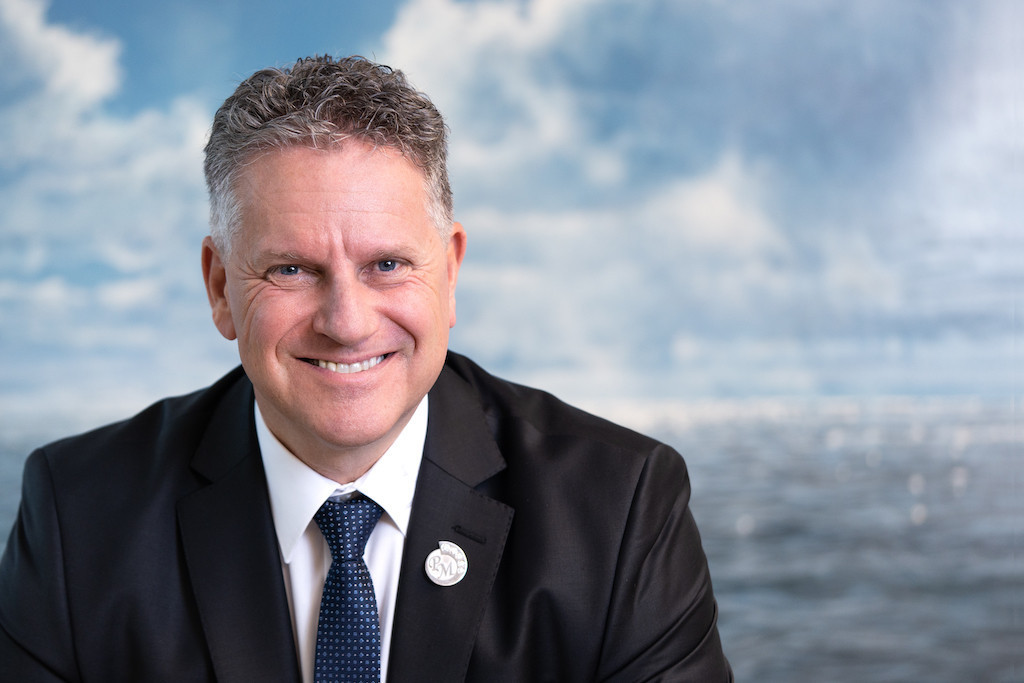 PM-International創辦人暨首席執行長Rolf Sorg:「這很不容易,但我們做到了!」這成就明顯歸功於公司全球PM-International的夥伴。