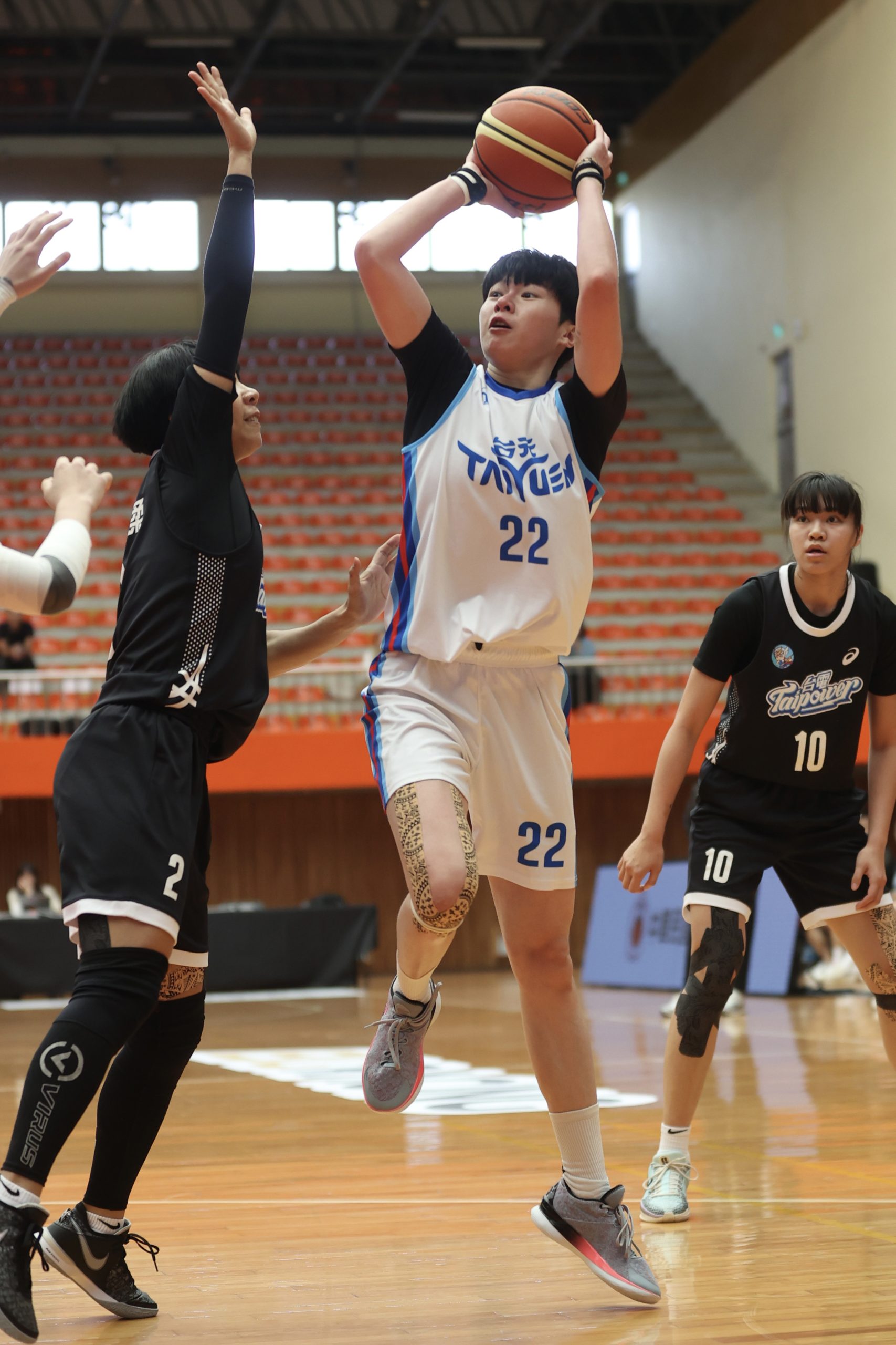 《籃球》邱啟益執教五年來第一次 台元例行賽提前封后