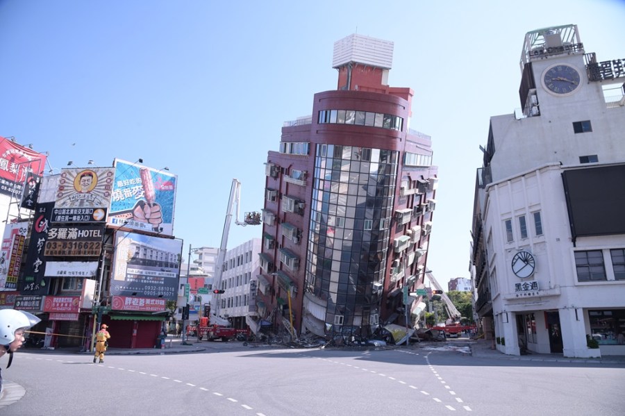花蓮縣府團隊北上爭取震災補助 獲行政院全力協助重建振興 223 cnews242240419a101