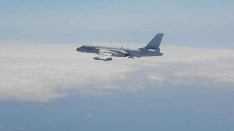 共機轟6轟炸機為擾台常客。空軍司令部提供