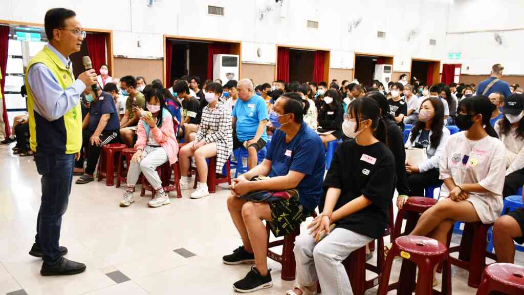 ▲彰化市長林世賢期勉期勉大家要孝順心存善念並助弱勢。(記者林明佑翻攝)