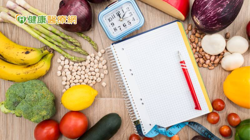 168斷食法恐增心血管風險?心臟科醫師:飲食習慣比關注進食時間更重要