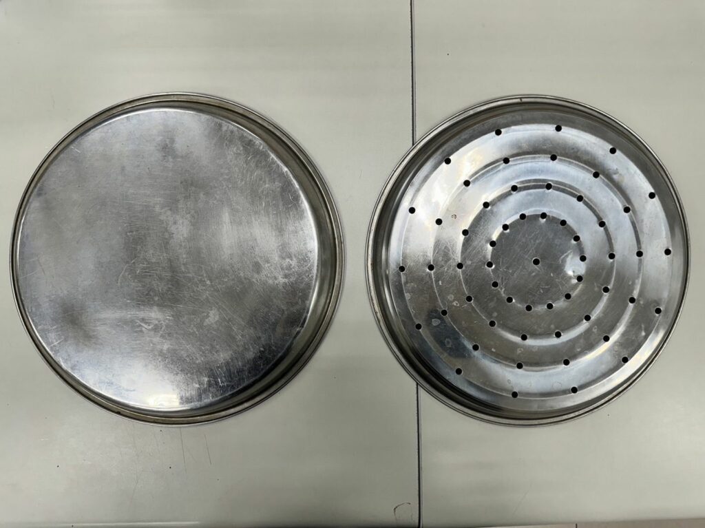 作案工具(鐵製茶盤)