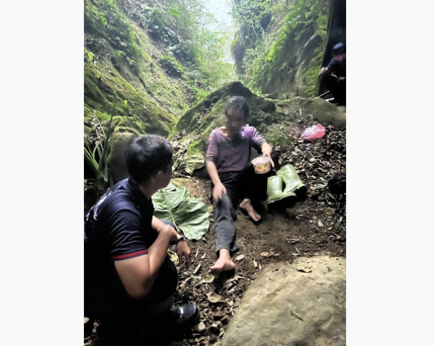 失足墜谷受困鳳凰山 台中男出奇招獲救
