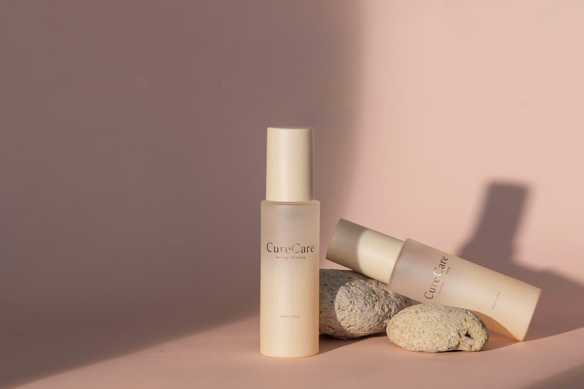 CureCare專業團隊研發，以「養」肌膚概念打造最全面的保養品。（圖／CureCare）
