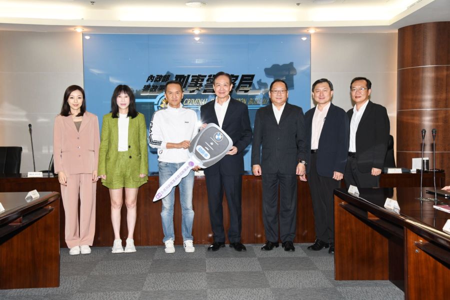 體恤刑事局辛勞助打擊犯罪　醫美集團贈BMW偵防車 239