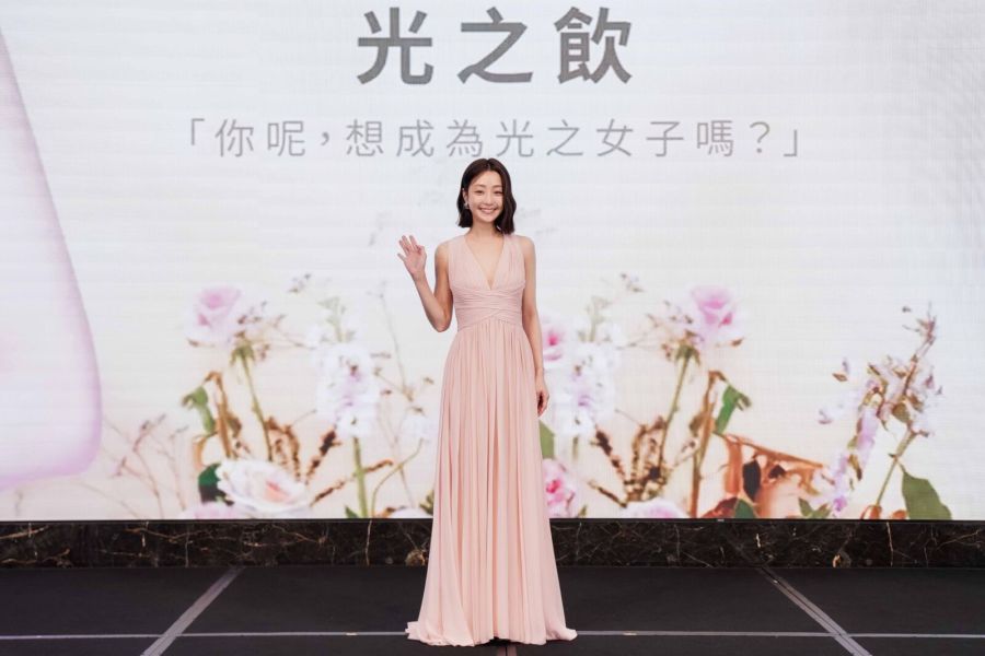 母親節祭真鑽好禮!白蘭氏萃鷄精最懂女人心 璦研司持續為肌膚打造女神光 240 母親節祭真鑽好禮!白蘭氏萃鷄精最懂女人心 璦研司持續為肌膚打造女神光 239