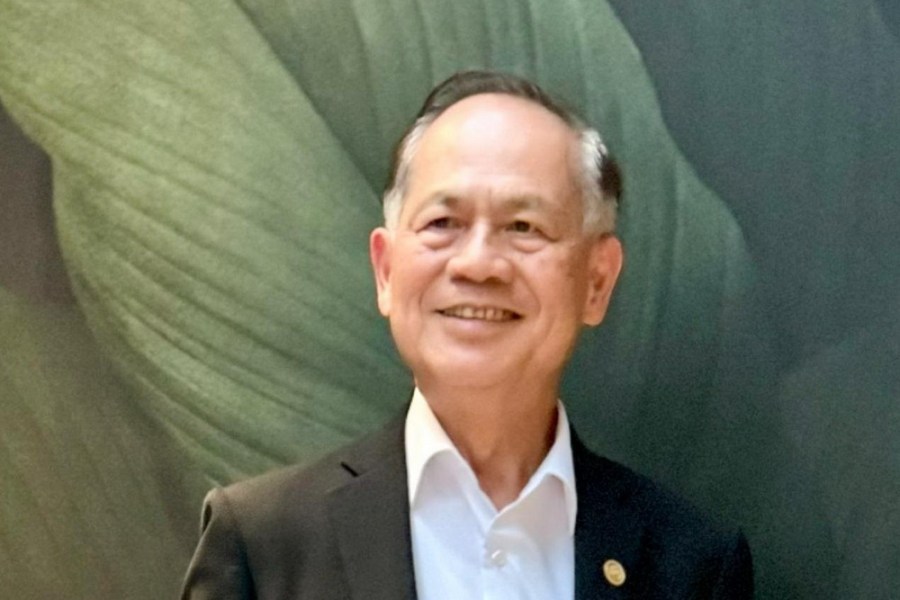 何昭陽遞送合法名單給交易所 盼金管會正視 220 何昭陽遞送合法名單給交易所 盼金管會正視 219