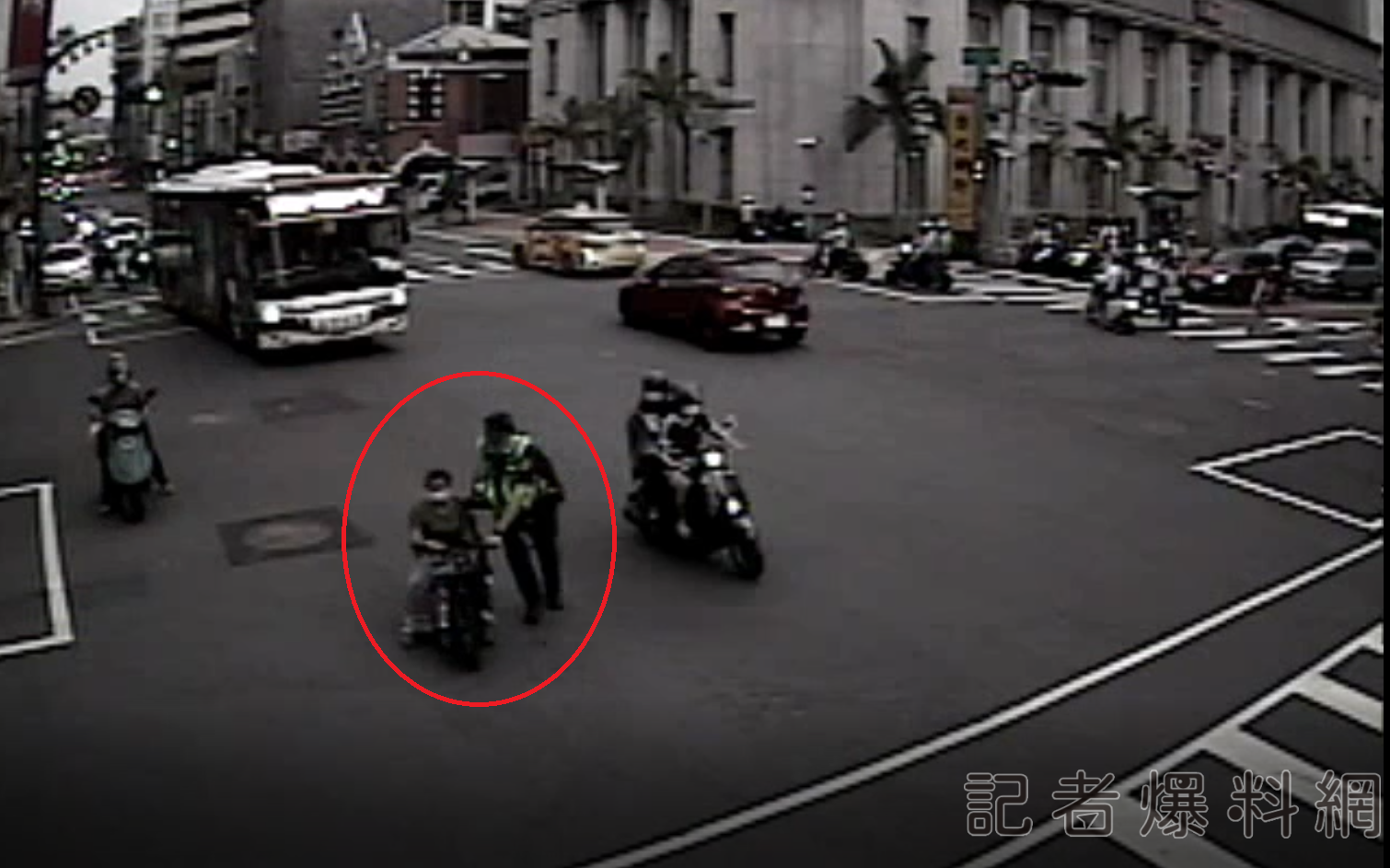 電輔車 沒電 受困 暖警
