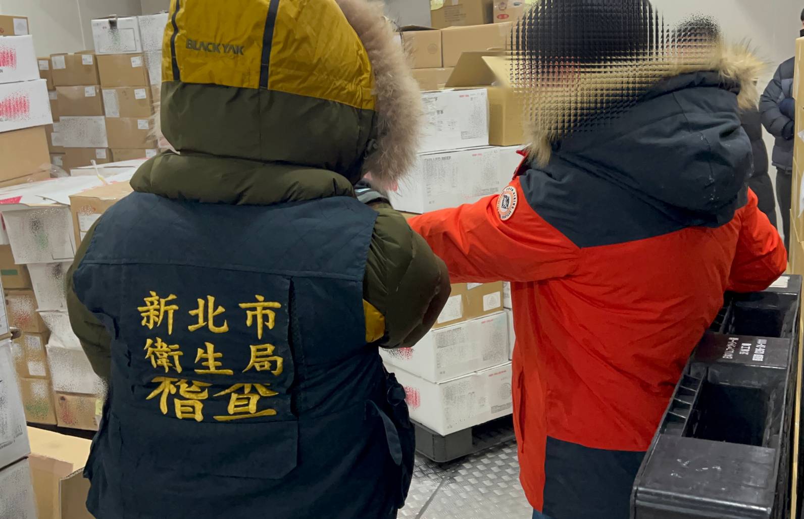 進口和牛遭檢舉過期包裝販售　新北衛生局稽查封存1千公斤肉類產品