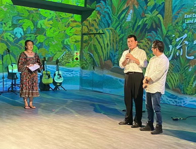 平地原住民立委黃仁、台東縣區域立委黃建賓(右1)兩位立委聯袂出席見證這項醞釀了10幾年的「東海岸大地藝術節」全國記者會。(記者包克明 攝)