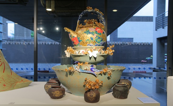 鶯歌高職用奇趣創意打造「療癒花園」 陶博館展出30組療癒作品