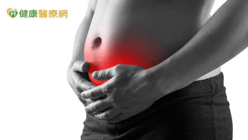 皮蛇纏腰鼓脹一大塊 竟是「罕見併發症」作祟