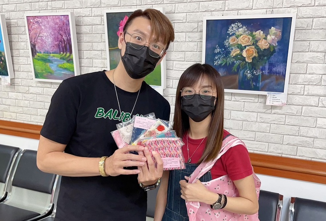 五月報稅季辦憑證按讚追蹤鳳山戶政粉絲頁 加碼送好禮
