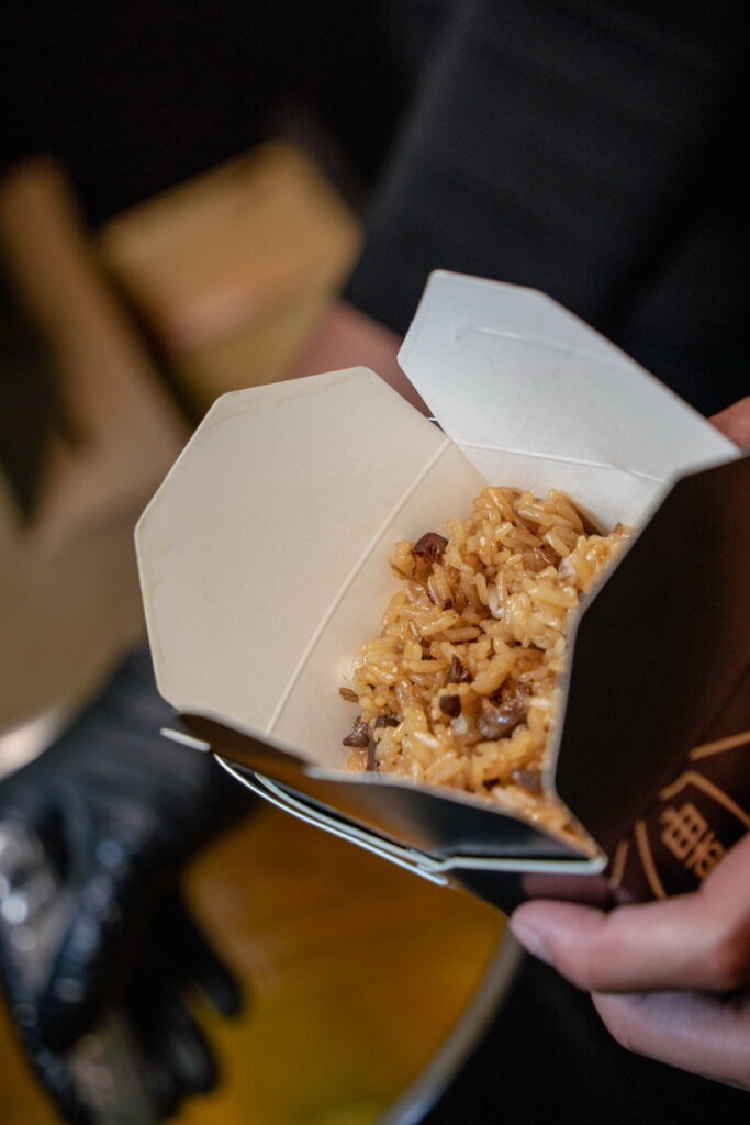 由本室-古早味油飯