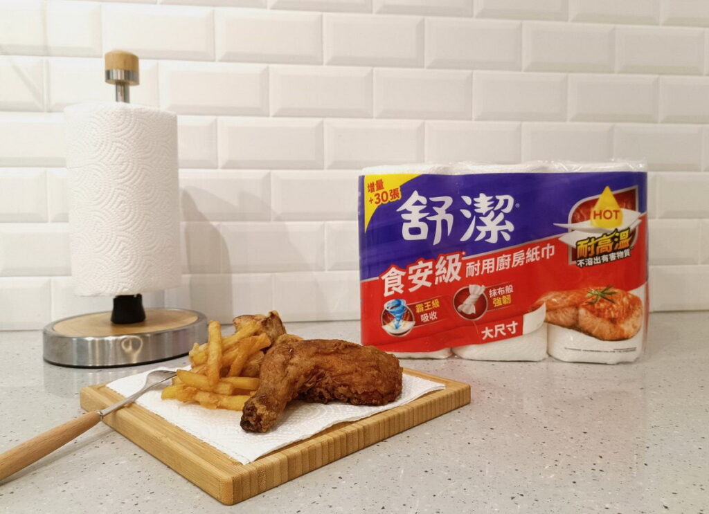 第一款*通過國際最嚴謹德國LFGB食品接觸材料檢測、可耐高溫的『舒潔食安級耐用廚房紙巾』