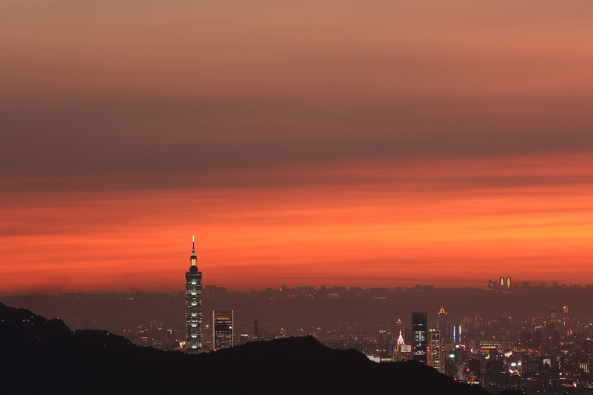 品茶香賞夕陽 南港茶山夜訪火金姑活動加開5/11場次
