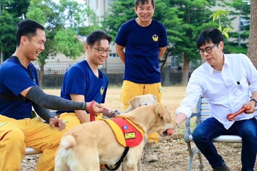 「國際搜救犬日」慰勉搜救犬隊 陳其邁:狗狗是救難幕後功臣 288 「國際搜救犬日」慰勉搜救犬隊 陳其邁:狗狗是救難幕後功臣 287