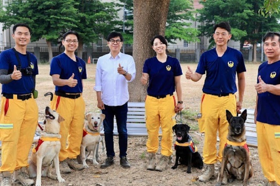 「國際搜救犬日」慰勉搜救犬隊 陳其邁:狗狗是救難幕後功臣 290 「國際搜救犬日」慰勉搜救犬隊 陳其邁:狗狗是救難幕後功臣 289
